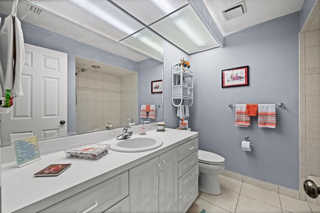 3709 MIGUEL WAY 8602, Sarasota, FL 34232