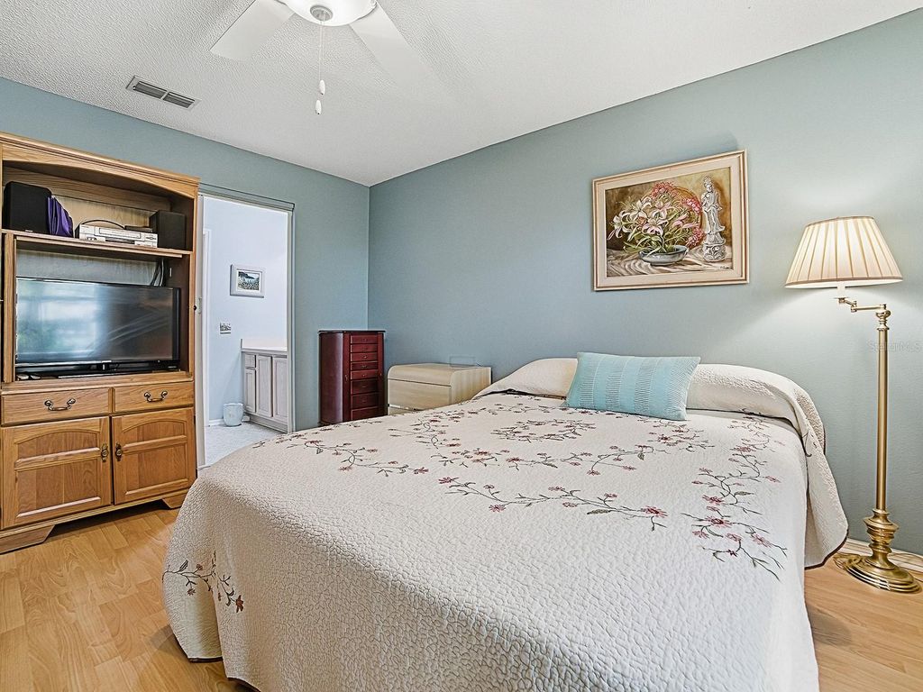 Image 21 of property listing at 2632 MONCAYO AVENUE, The Villages, FL 32162