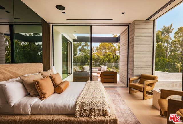 6889 Dume Drive, Malibu, CA 90265