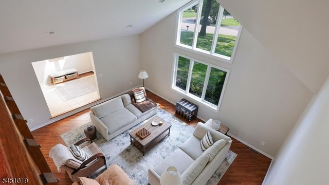 8 Cayuga Way, Bernards Twp., NJ 07920