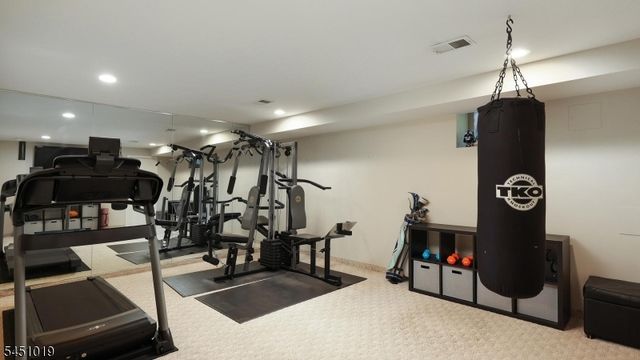 8 Cayuga Way, Bernards Twp., NJ 07920