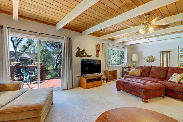 19009 Swallow Way, Penn Valley, CA 95946