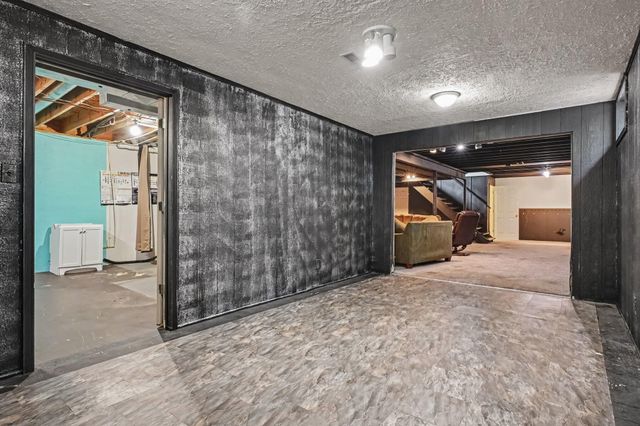 3002 N 350 E, Rolling Prairie, IN 46371