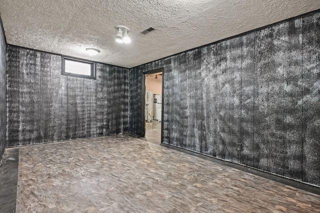 3002 N 350 E, Rolling Prairie, IN 46371