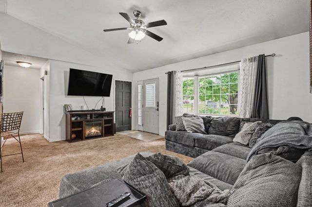 3002 N 350 E, Rolling Prairie, IN 46371