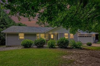 3002 N 350 E, Rolling Prairie, IN 46371