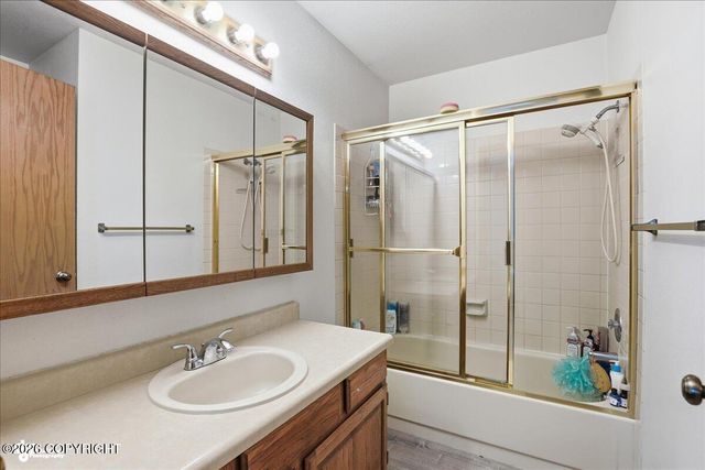 9607 St George Circle, Eagle River, AK 99577