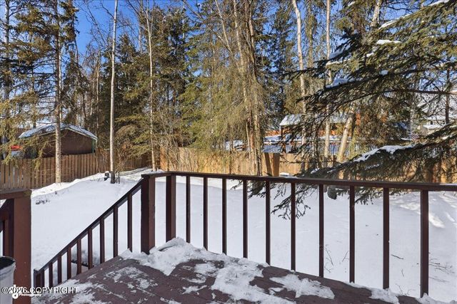 9607 St George Circle, Eagle River, AK 99577