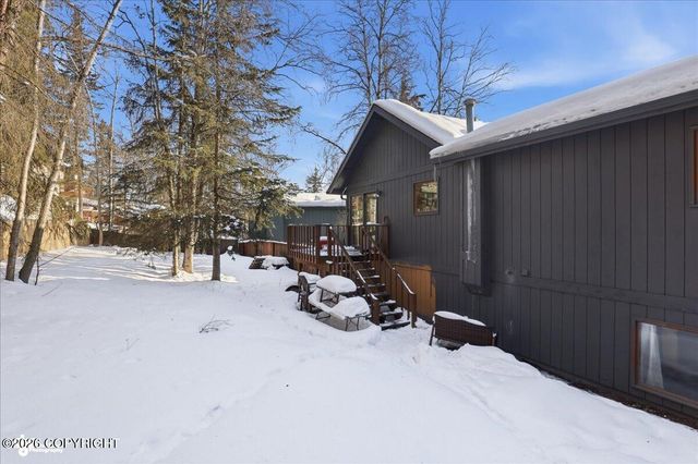 9607 St George Circle, Eagle River, AK 99577