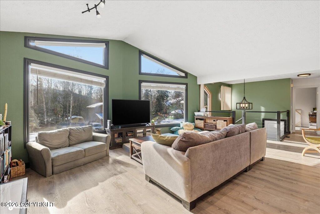 9607 St George Circle, Eagle River, AK 99577