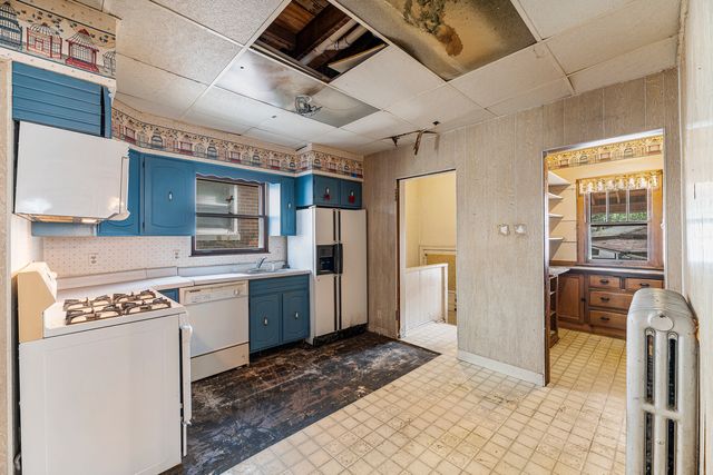 209 Le Moyne Parkway, Oak Park, IL 60302