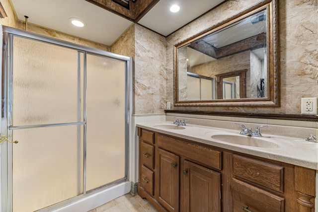 209 Le Moyne Parkway, Oak Park, IL 60302