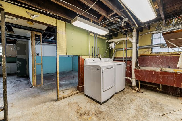 209 Le Moyne Parkway, Oak Park, IL 60302