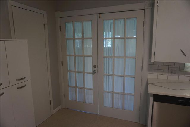2121 N Alexander Street, Sherman, TX 75092