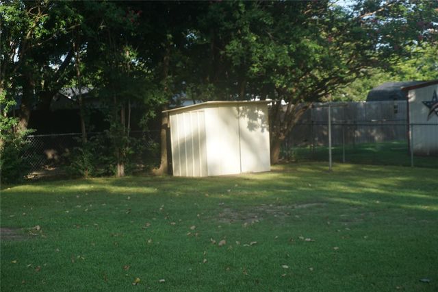 2121 N Alexander Street, Sherman, TX 75092