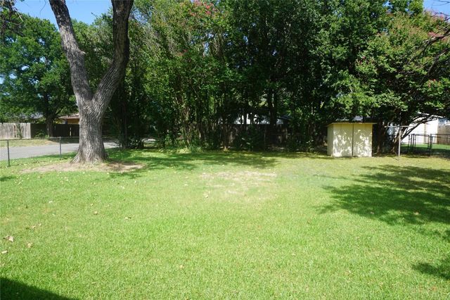 2121 N Alexander Street, Sherman, TX 75092