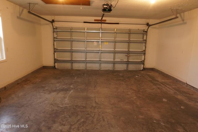 302 Rack Lane, Hubert, NC 28539