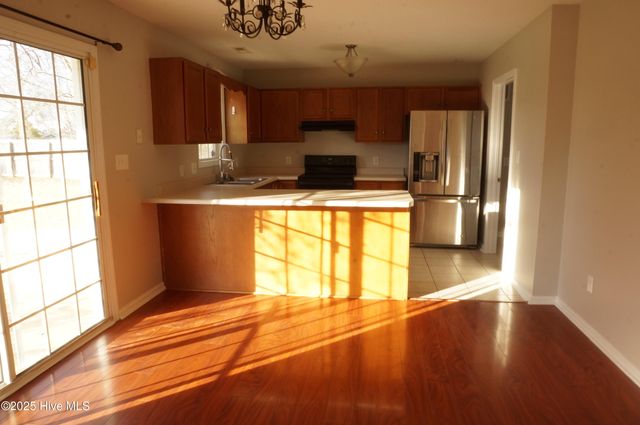 302 Rack Lane, Hubert, NC 28539