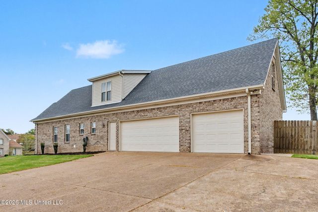 1785 Cashion Cove, Hernando, MS 38632