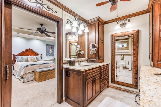 317 Cape Aron Dr, Corpus Christi, TX 78412
