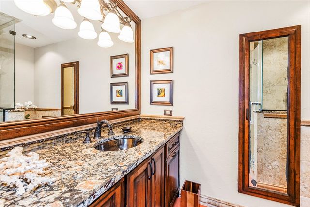 317 Cape Aron Dr, Corpus Christi, TX 78412