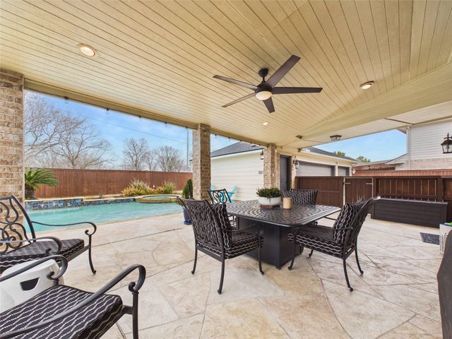 1504 Hickory Bend Court, Pearland, TX 77581