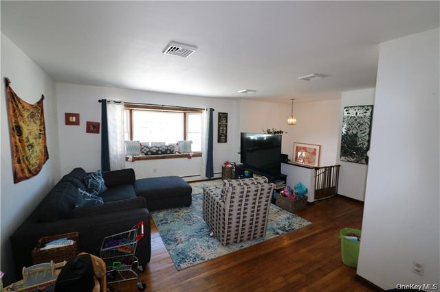 12 Round Lake Avenue, Monroe, NY 10950