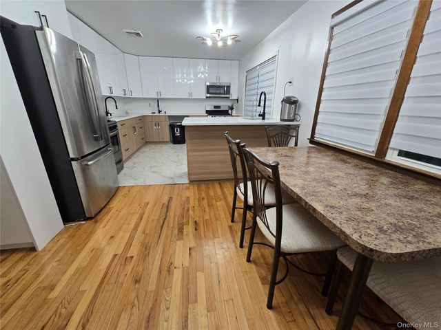 12 Round Lake Avenue, Monroe, NY 10950