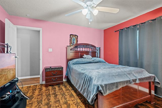 1419 Woodfern Drive, Arlington, TX 76018