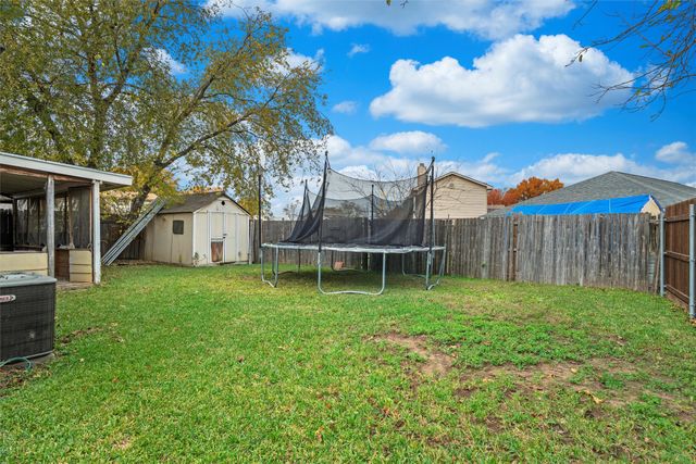 1419 Woodfern Drive, Arlington, TX 76018