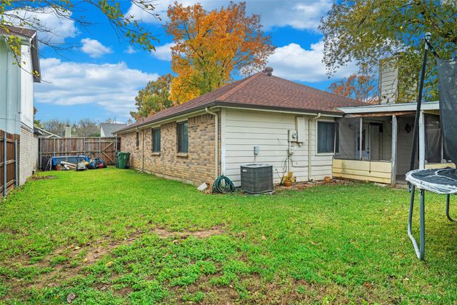 1419 Woodfern Drive, Arlington, TX 76018