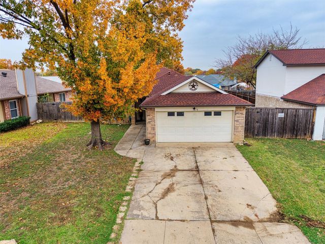 1419 Woodfern Drive, Arlington, TX 76018