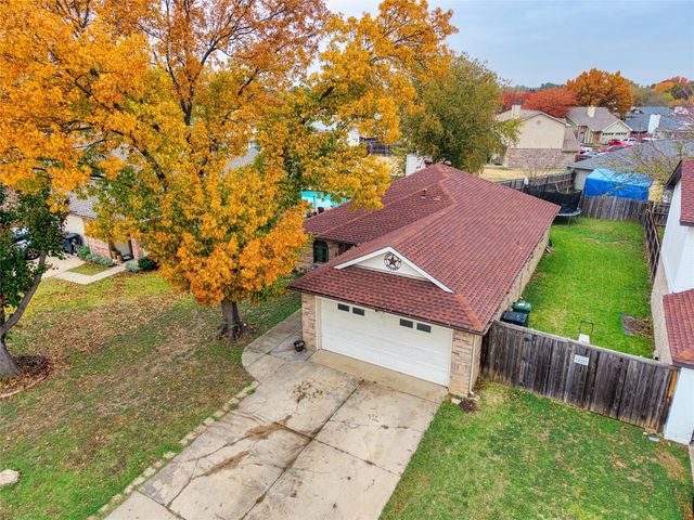 1419 Woodfern Drive, Arlington, TX 76018