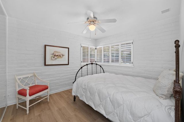 812 E Rialto Avenue, Fresno, CA 93704
