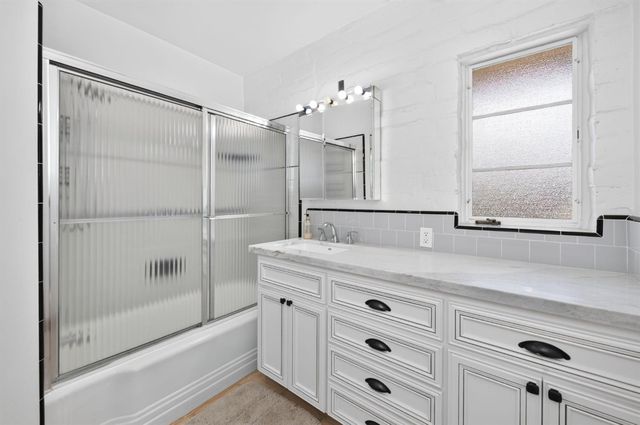 812 E Rialto Avenue, Fresno, CA 93704