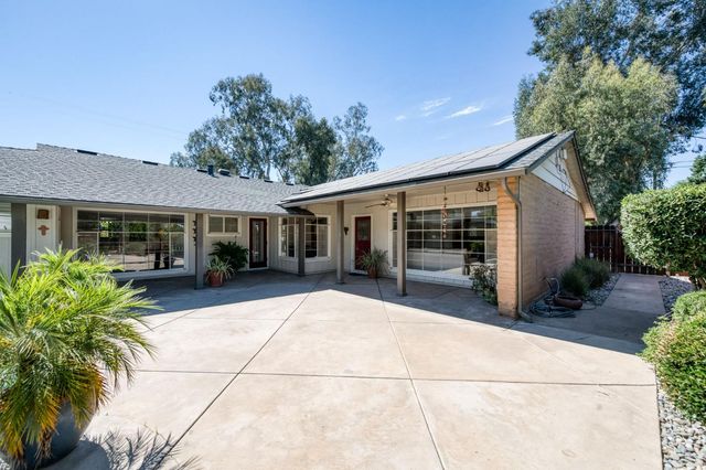 812 E Rialto Avenue, Fresno, CA 93704