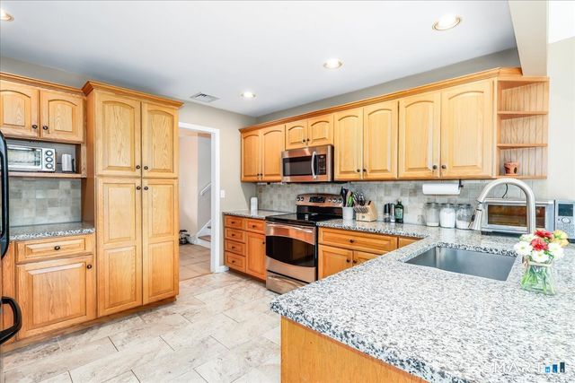 9 Richconn Drive, New Milford, CT 06776