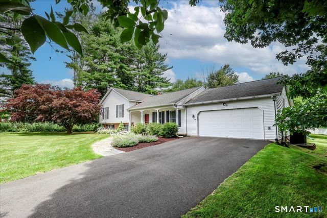 9 Richconn Drive, New Milford, CT 06776