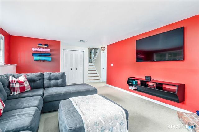 9 Richconn Drive, New Milford, CT 06776