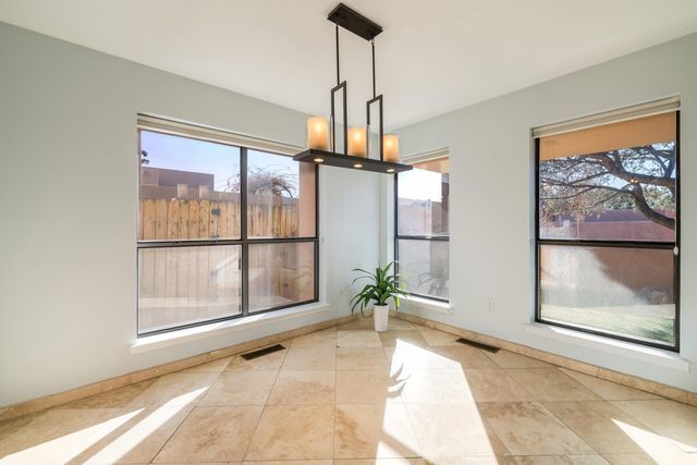 1861 Tramway Terrace Loop NE, Albuquerque, NM 87122