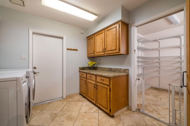 1861 Tramway Terrace Loop NE, Albuquerque, NM 87122