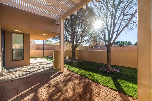 1861 Tramway Terrace Loop NE, Albuquerque, NM 87122