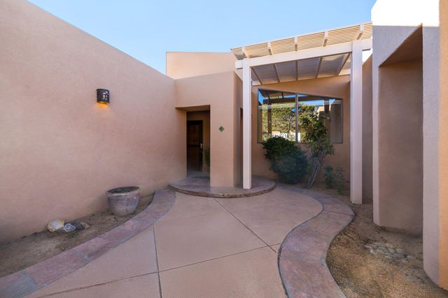 1861 Tramway Terrace Loop NE, Albuquerque, NM 87122