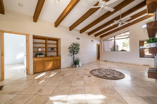 1861 Tramway Terrace Loop NE, Albuquerque, NM 87122