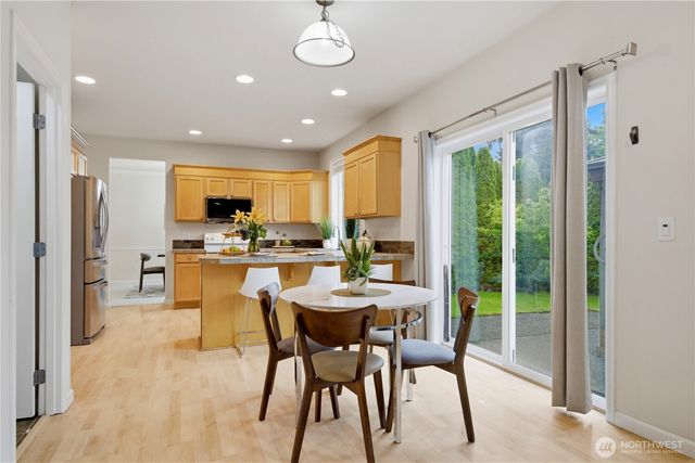 17617 44th Avenue W, Lynnwood, WA 98037