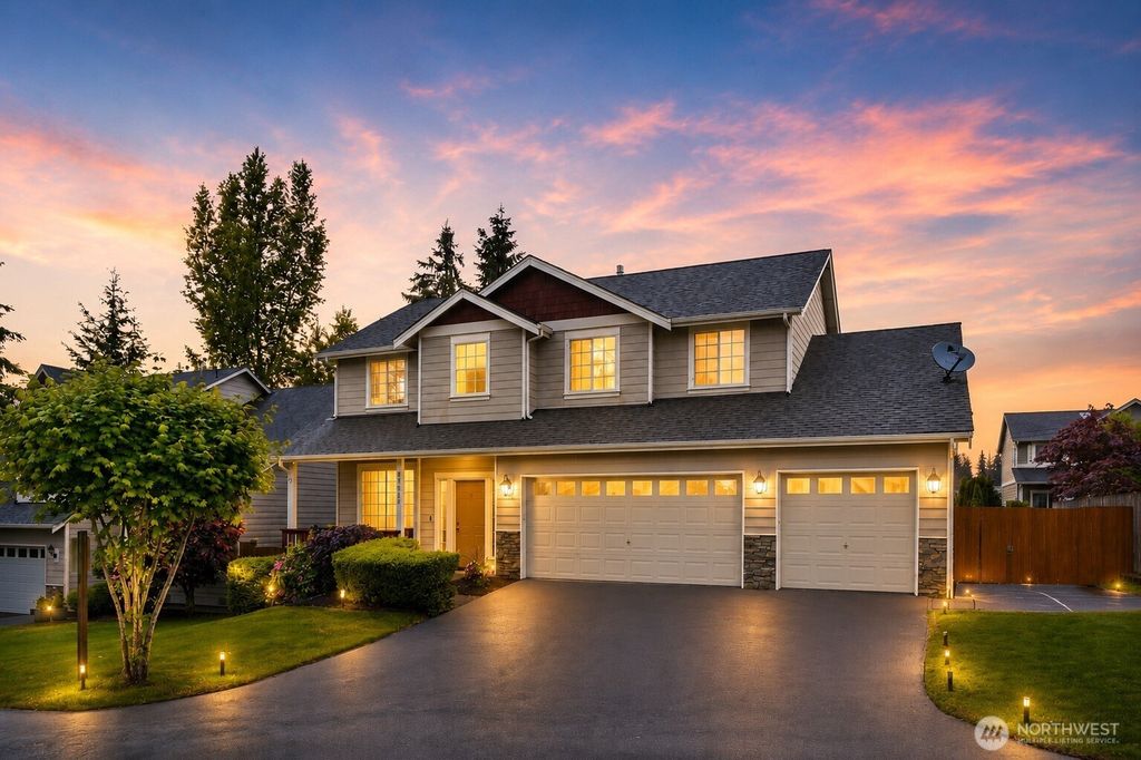 17617 44th Avenue W, Lynnwood, WA 98037