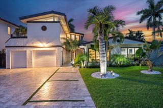 2800 NE 48th Street, Lighthouse Point, FL 33064
