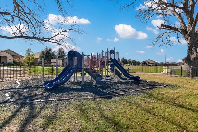 507 Bluffview DR, Bastrop, TX 78602