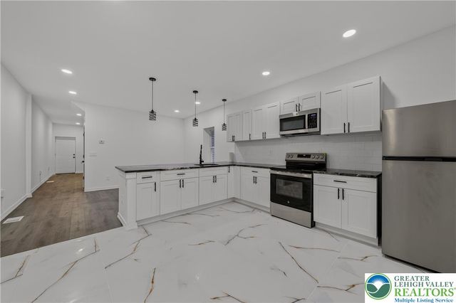 916 Center Street, Bethlehem City, PA 18018