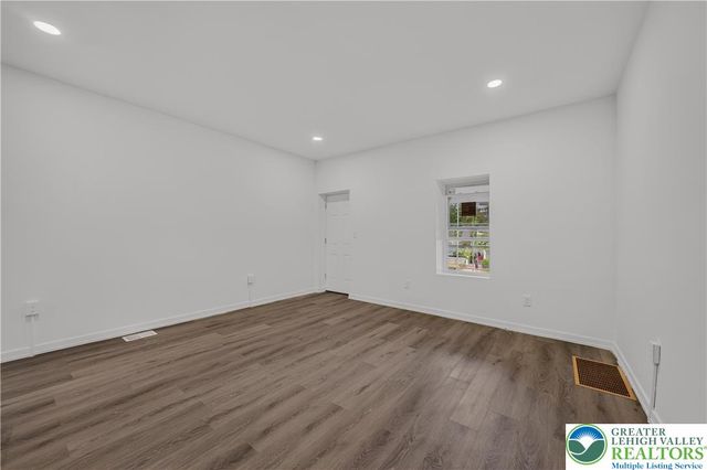 916 Center Street, Bethlehem City, PA 18018